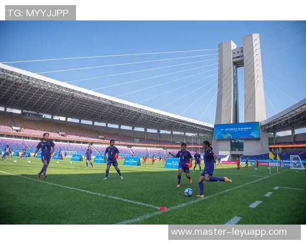 推动足球发展振兴助力国家体育事业全面提升与全民健康生活方式的融合