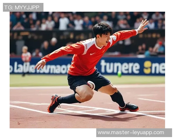 足球黑皮与白皮的对决：技术与战术的完美交融与碰撞